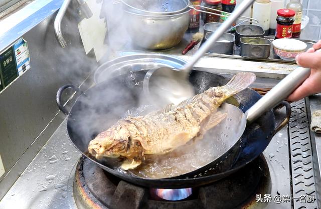 紅燒魚的家常做法簡單易學還好吃（紅燒魚這樣做才好吃）10