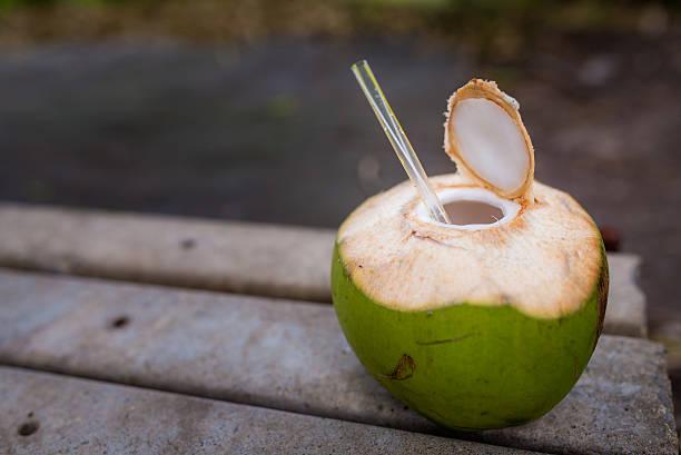 椰子水的好處與壞處（椰子水的8個基于科學的健康益處）3