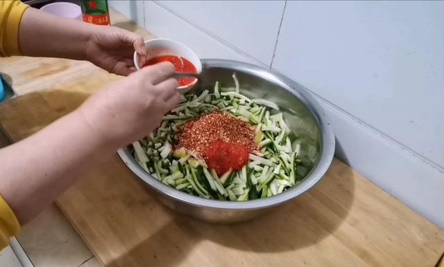 老式辣蘿蔔條的腌制方法（幾代人傳承的老手藝）12