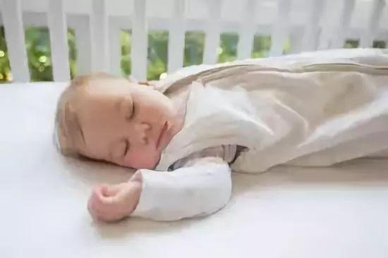 寶寶睡覺總是打呼噜是怎麼回事（寶寶睡覺打呼噜）7