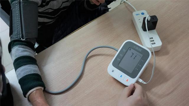 電子血壓計和水銀血壓計哪種好用（4大電子血壓計PK水銀血壓計）17