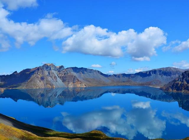 長白山天池是人工湖泊嗎（世界上海拔最高的火山湖）4