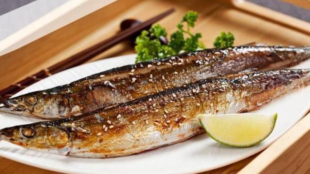 秋刀魚怎麼做最好（這樣制作出來的秋刀魚）2