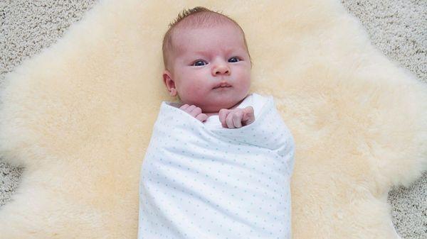 新生兒出生後三天内如何護理（新生兒頭三天需要怎麼護理）(4)