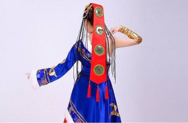 各種藏族服飾（藏袍是藏族傳統服飾）1
