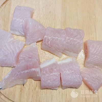 剩的魚怎麼做酸辣湯（香茅龍利魚酸辣湯）3