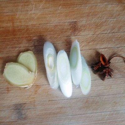 酸菜炖排骨粉條的家常做法（排骨酸菜炖粉條）3