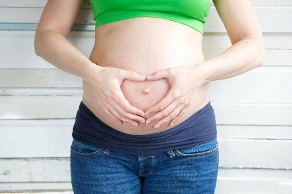 臍帶繞頸一周孕婦會有什麼反應（臍帶繞頸不可怕）5