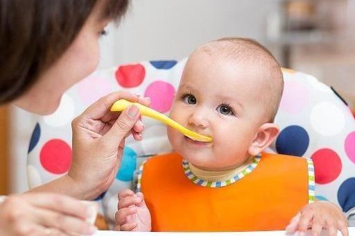 嬰兒魚肝油可以吃嗎吃多久（嬰兒吃魚肝油什麼時候吃好）4