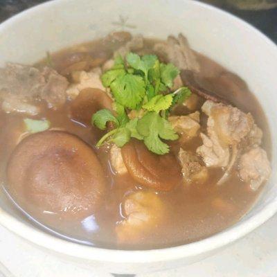 新加坡肉骨茶的做法和材料竅門（這道新加坡風味肉骨茶）6