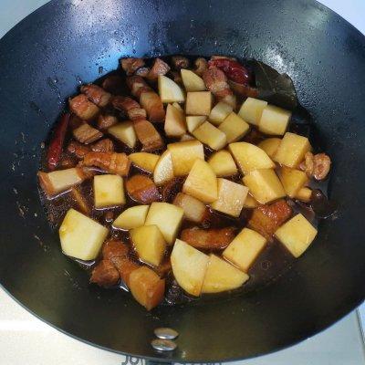 土豆紅燒肉怎樣做才好吃肥而不膩（吃對不加一滴水的土豆紅燒肉）11