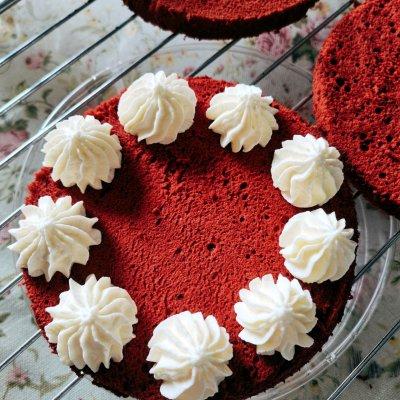 制作簡單的紅絲絨蛋糕教程（非常簡單的6寸絲絨蛋糕）14