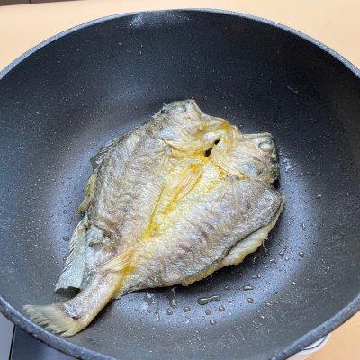 黃魚鲞最簡單好吃的做法（香煎黃魚鲞這麼做）6