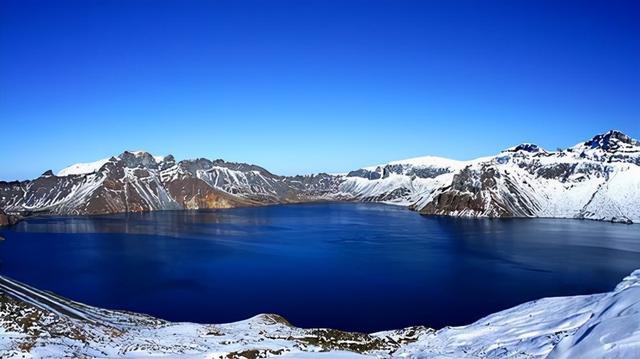 長白山天池是人工湖泊嗎（世界上海拔最高的火山湖）5