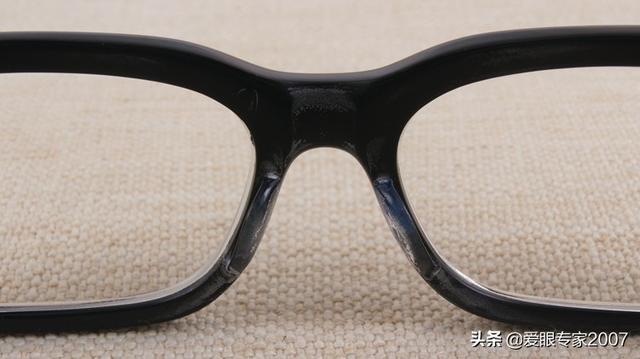 康明眼鏡框黑色純钛會不會掉鍍層（Hearts眼鏡闆材鏡框斷裂的修理維修）44