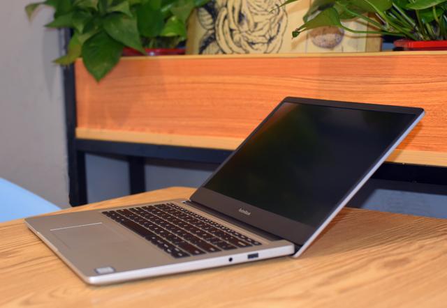 redmibook一代和二代（RedmiBook全面測評高性價比面前表現是否依舊穩定）2