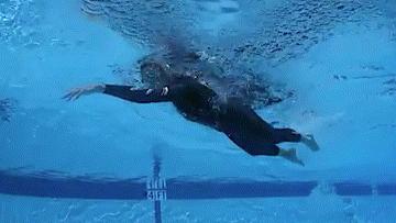 自由泳雙側換氣和單側換氣（單側換氣的壞處）2