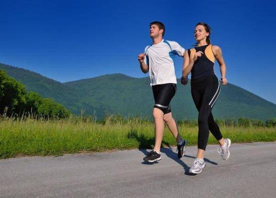 跑步的話每天跑多久才有減肥效果（跑步減肥一周要跑幾天）2