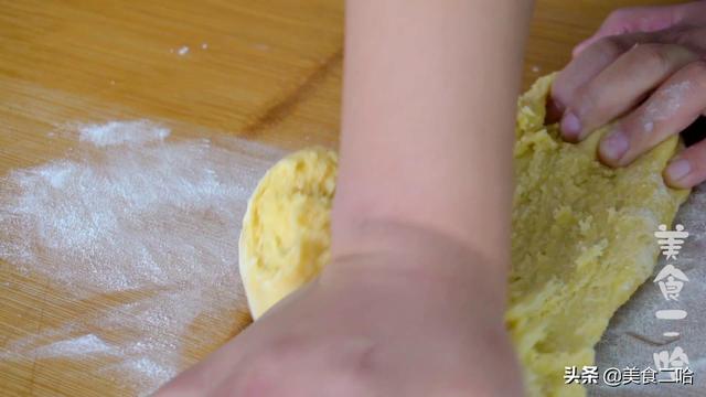 怎麼用酵母做蒸蛋糕最簡單的方法（電飯煲蒸蛋糕太難了）7