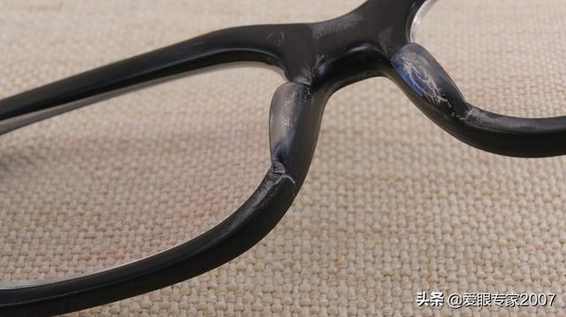 康明眼鏡框黑色純钛會不會掉鍍層（Hearts眼鏡闆材鏡框斷裂的修理維修）45