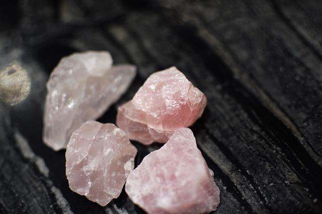 天然粉色水晶價格（天然粉色水晶原石）6