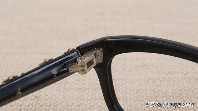康明眼鏡框黑色純钛會不會掉鍍層（Hearts眼鏡闆材鏡框斷裂的修理維修）39