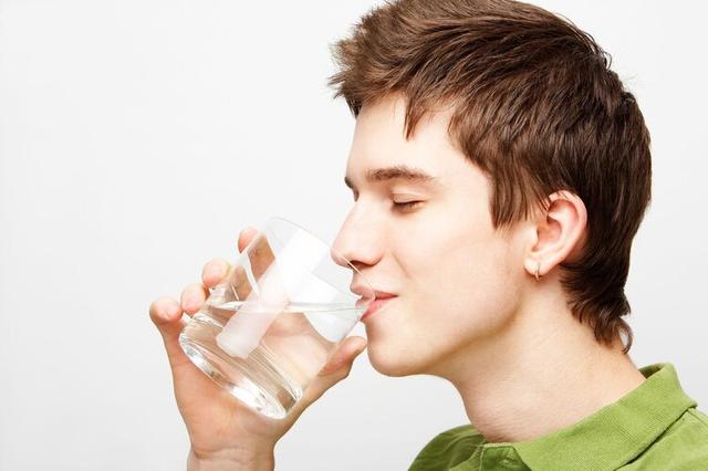 經常喝自來水燒開的水有危害嗎（長期喝燒開的自來水）6