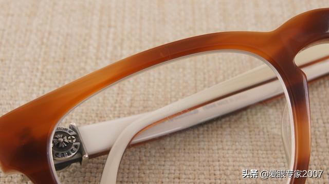 康明眼鏡框黑色純钛會不會掉鍍層（Hearts眼鏡闆材鏡框斷裂的修理維修）5