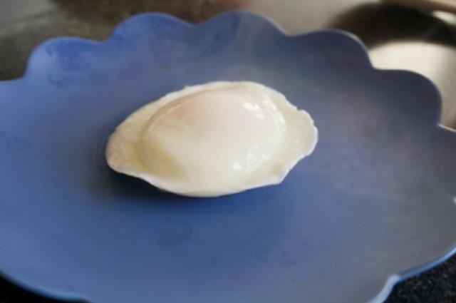 開水荷包蛋怎麼煮才不散（沸水下鍋是大錯）9