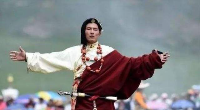 各種藏族服飾（藏袍是藏族傳統服飾）2