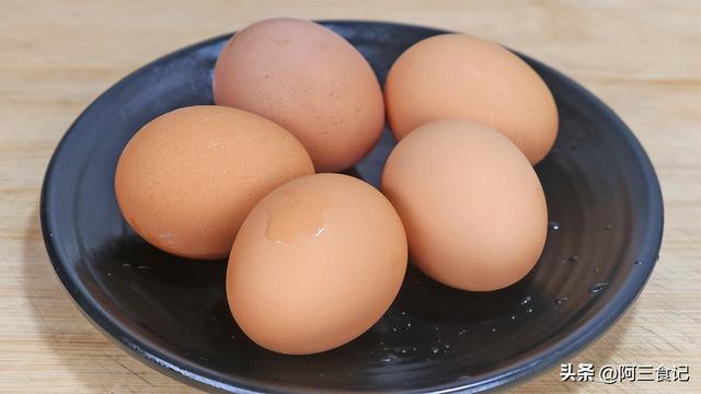 清水荷包蛋的正确做法（荷包蛋最正确做法）1