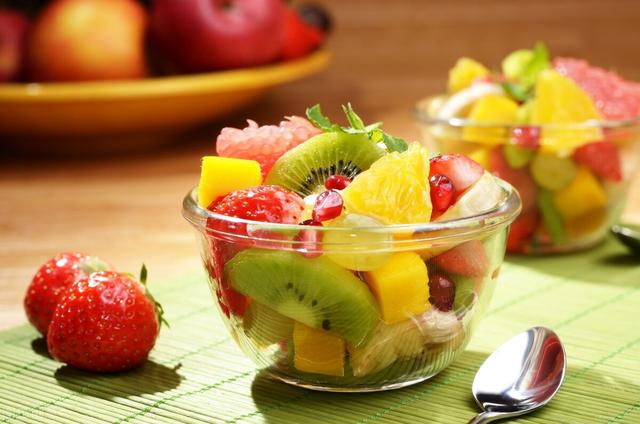 減肥期間吃什麼水果減肥效果好（還在靠吃水果減肥嗎）1