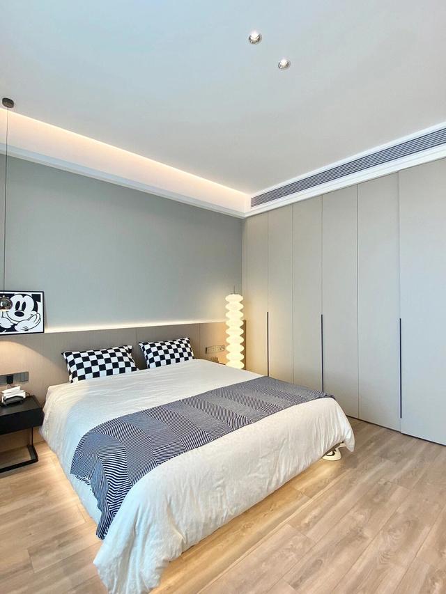 主卧室床頭背景牆簡單設計（27款最流行的卧室床頭背景牆設計分享）22