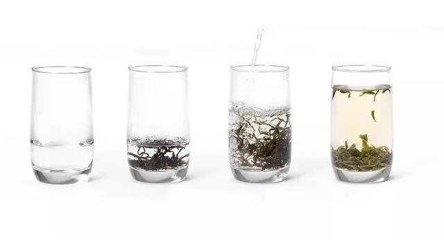 沖泡綠茶一般用多少度的水來沖泡（綠茶沖泡真的忌諱先放茶葉後加水嗎）4