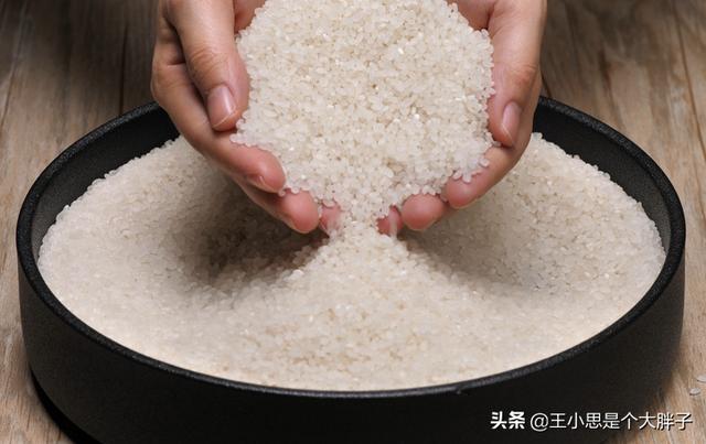 蒸米飯怎麼快速檢驗水和米比例（蒸米飯隻添水就錯了）1