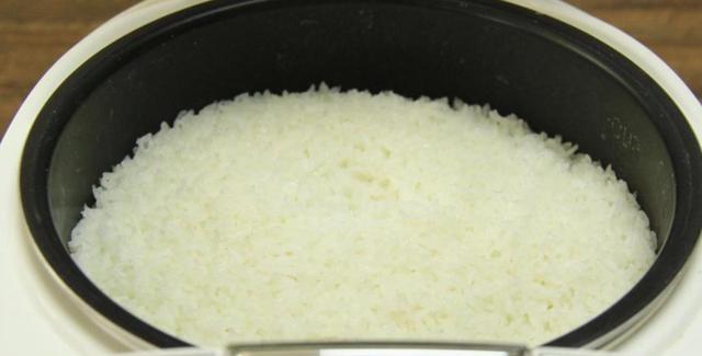 米飯怎麼蒸又軟又勁道（蒸米飯時記住六個步驟）2