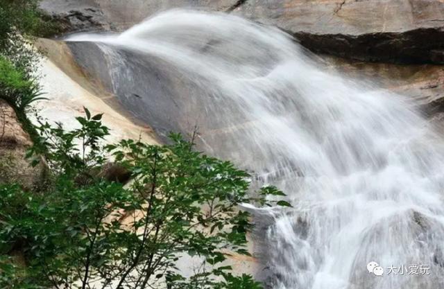 純天然溪水瀑布超級壯觀（潭瀑相連綠樹成蔭）14