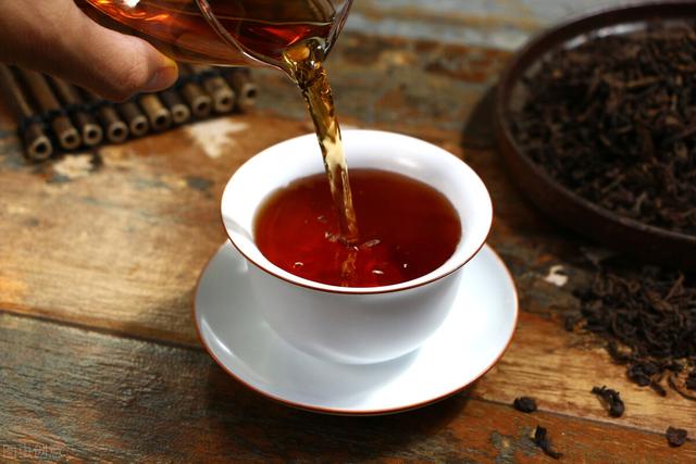 普洱熟茶與生茶有什麼不同（普洱生茶和熟茶的區别）3