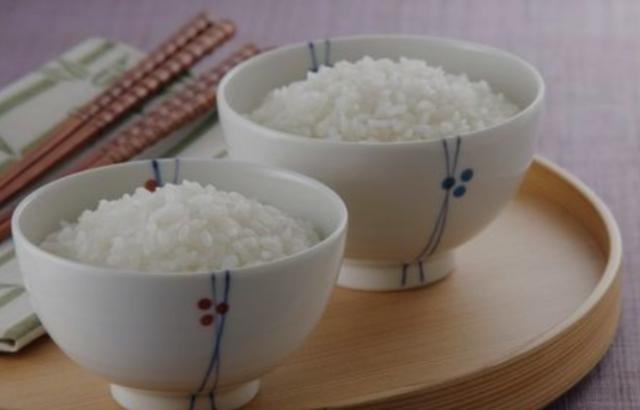 不吃米飯能減肥嗎大概多久能瘦（體重會下降得很快）2