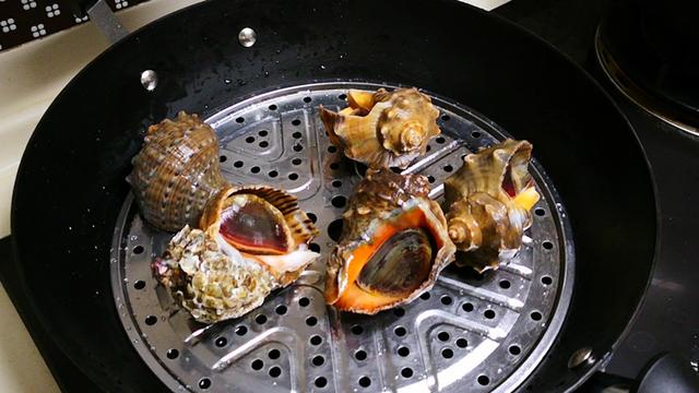 海螺肉可以和什麼一起吃（三伏天少吃雞鴨肉）5