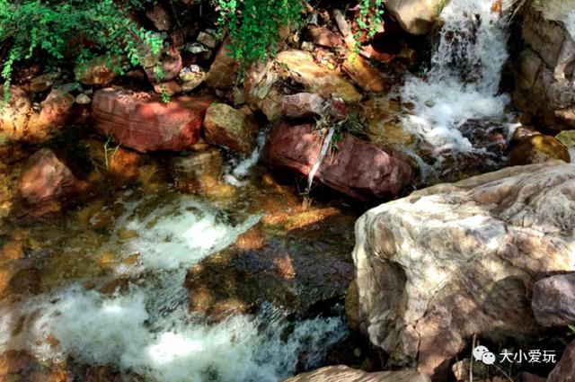 純天然溪水瀑布超級壯觀（潭瀑相連綠樹成蔭）16