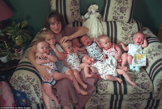 德國老太太懷4胞胎（美國孕婦産下7胞胎轟動一時）11