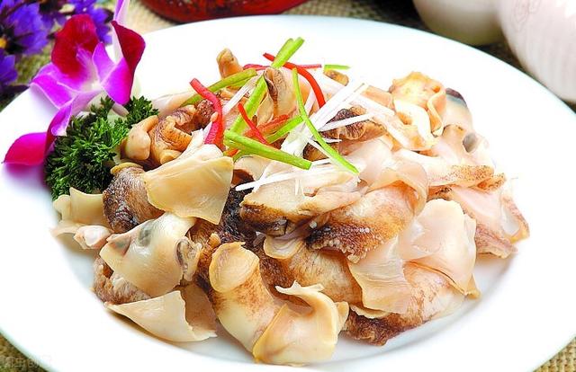 海螺肉炖蘿蔔湯的做法（家庭美食菜譜包教）1