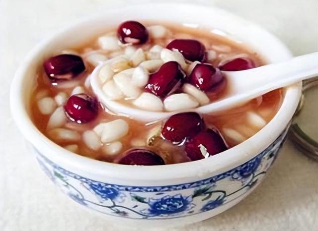 紅豆薏米粥要喝多長時間可以祛濕（薏米紅豆粥雖能祛濕）8