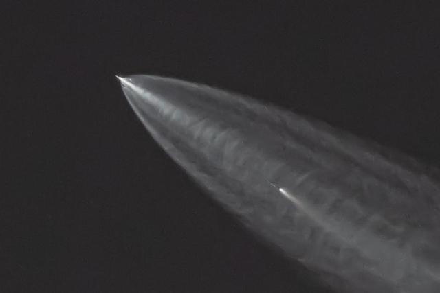 spacex有哪些型号的火箭（SpaceX火箭在時速8000公裡時呈現出驚豔視覺效果）11