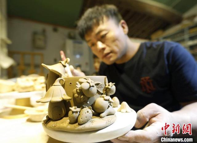 河北省的傳統陶藝（河北80後手藝人用）4
