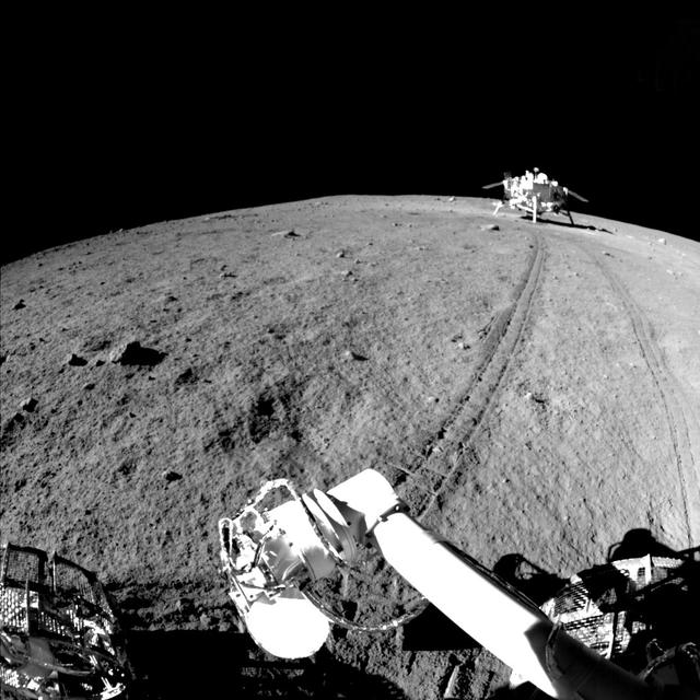 嫦娥四号月球探測器的運行軌迹（難得一見的嫦娥四号着陸腿測試）16