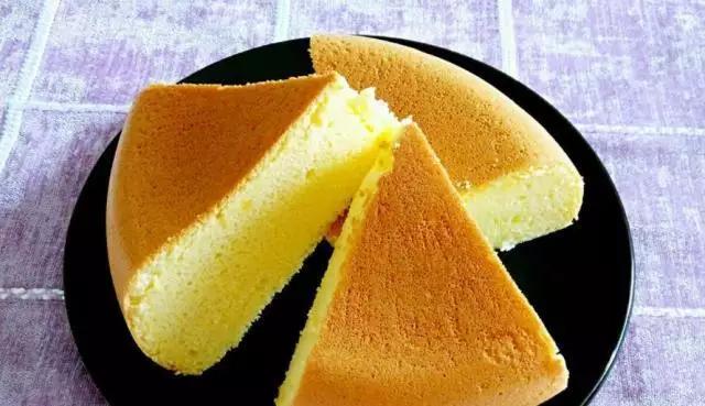 最簡單的蛋糕配方和制作方法（一次就成功的蛋糕）1