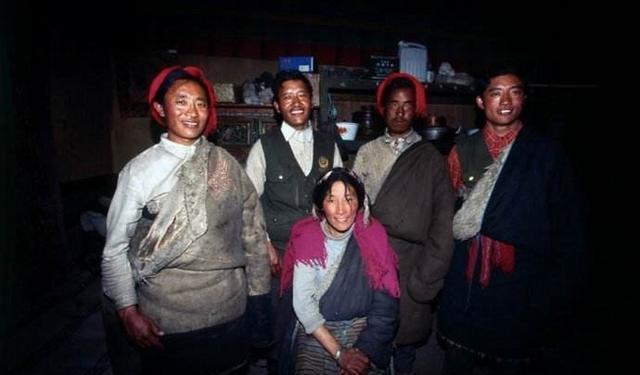 在藏區為什麼不能住一晚上（藏區俗語一家分開）5